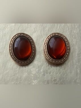 Vintage Amber Colored Translucent Jelly Belly Oval Gold Tone Stud Earrings